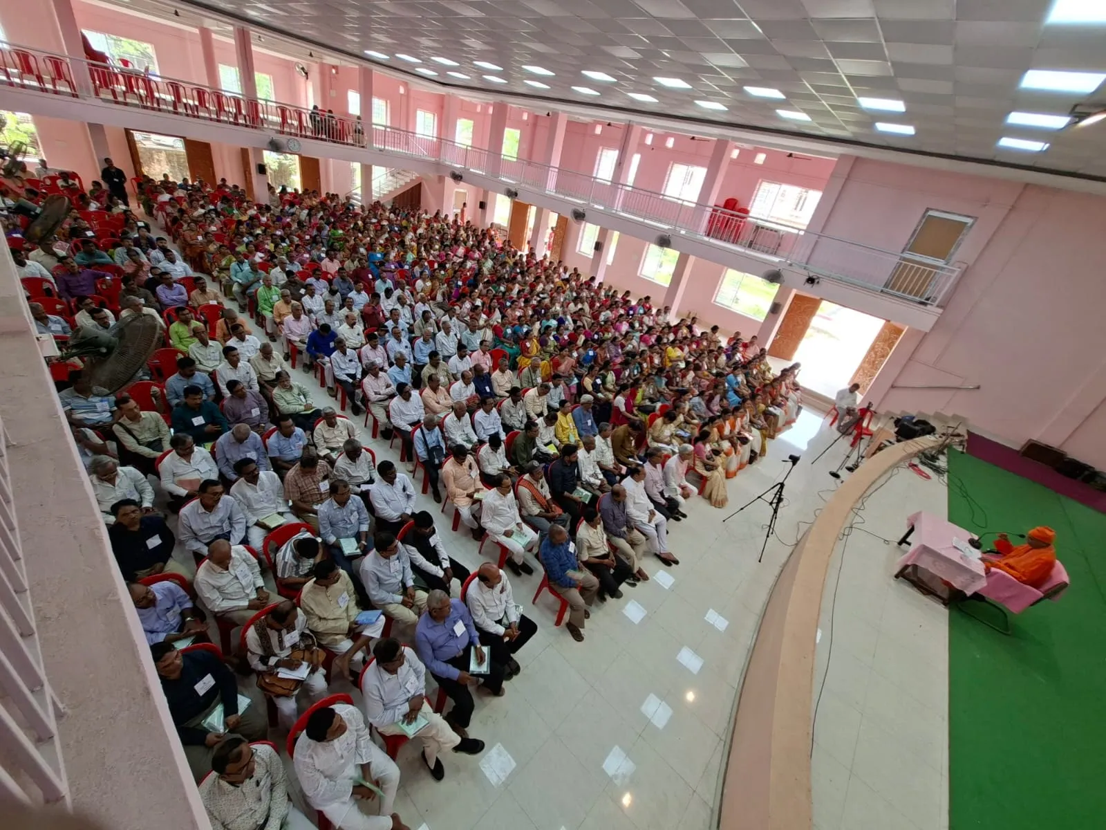 Vivekananda Hall filled with delegates at Bhakta Sammelan